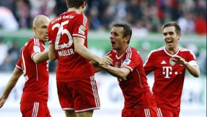 Jucătorii lui Arsenal au făcut turul de onoare pe străzile Londrei cu un autocar decapotabil