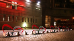 "Bănci ale îndrăgostiţilor" la Chişinău. Proiectul care i-a cucerit pe francezi şi a fost brevetat la Haga