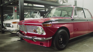 Un colecţionar misterios arată lumii garajul său impresionant de vehicule clasice BMW (VIDEO)