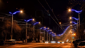 Doi tineri au fost REŢINUŢI în sectorul Râşcani. Ce făceau noaptea pe marginea drumului 