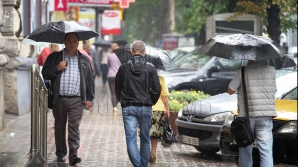 Soare, cer parțial noros și ploi slabe! Peisajul meteo pentru următoarele zile