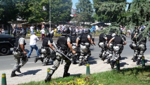 Zeci de TERORIŞTI musulmani au fost inculpaţi în Macedonia. Violenţele au răpit vieţi