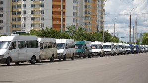 "Este foarte dificil!" NERVI şi NEMULŢUMIRI, după anularea rutei de microbuze 115 (VIDEO)