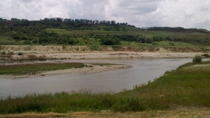 Vreme instabilă. PLOILE vor da nota zilei şi vor fi însoțite de descărcări electrice