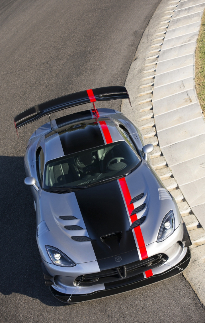 VIPER ACR, cea mai performantă variantă sport a modelului american Dodge (FOTO)