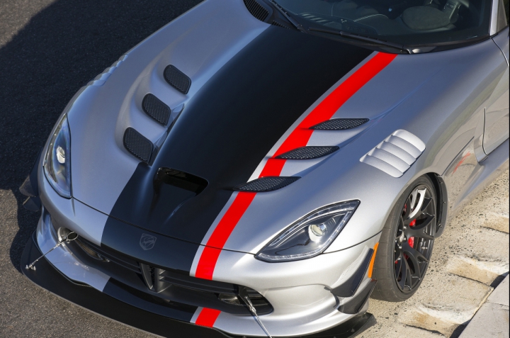 VIPER ACR, cea mai performantă variantă sport a modelului american Dodge (FOTO)