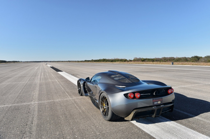 Hennessey Venom GT, supercarul care a doborât recordul mondial de viteză, scos la vânzare (FOTO)