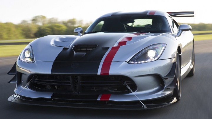 VIPER ACR, cea mai performantă variantă sport a modelului american Dodge (FOTO)