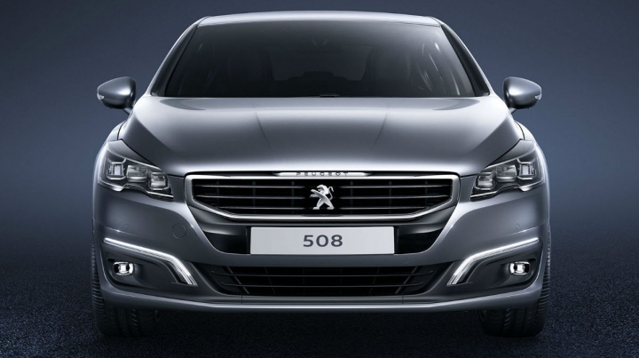 Succesorul lui Peugeot 508 va primi un echipament cu tehnologii de conducere automată (FOTO)