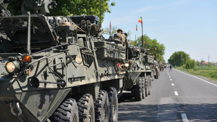 DEMONSTRAȚIE DE FORȚĂ a americanilor în România. Mărșăluiesc cu tehnica grea prin țară (FOTO)