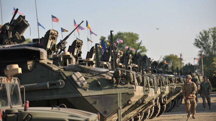 DEMONSTRAȚIE DE FORȚĂ a americanilor în România. Mărșăluiesc cu tehnica grea prin țară (FOTO)