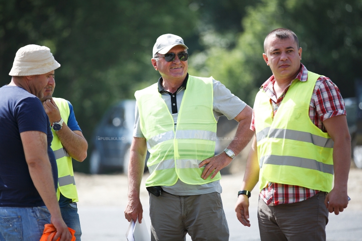 Lucrările sunt în toi! FOTOREPORT de pe șantierul de reabilitare a traseului Chișinău-Ungheni