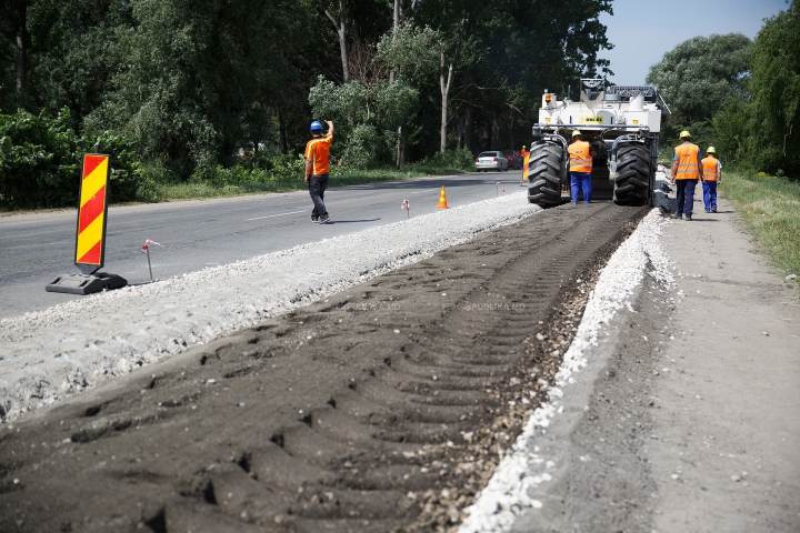 Lucrările sunt în toi! FOTOREPORT de pe șantierul de reabilitare a traseului Chișinău-Ungheni