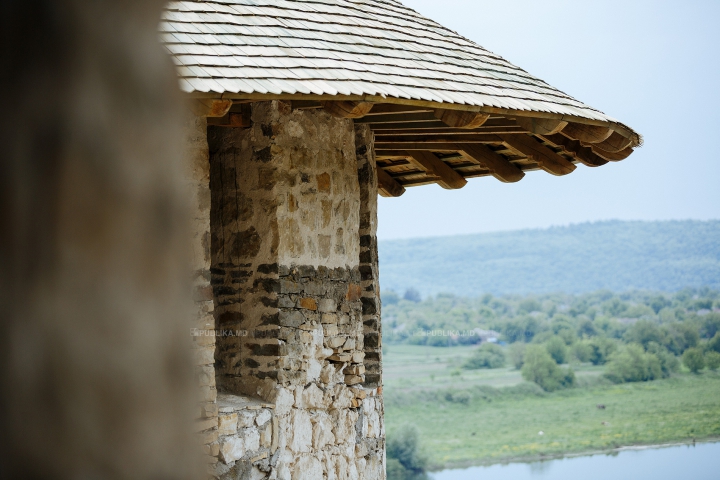 Au luat cu asalt și AU CUCERIT cetatea Sorocii. Mii de moldoveni la Festivalul Medieval