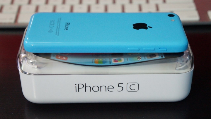 Apple Store a publicat o versiune a iPhone 5c cu o modificare esențială