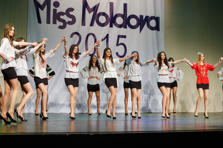 Eleganţă şi frumuseţe pe podium! EA a câştigat concursul Miss Moldova 2015 (FOTOREPORT)