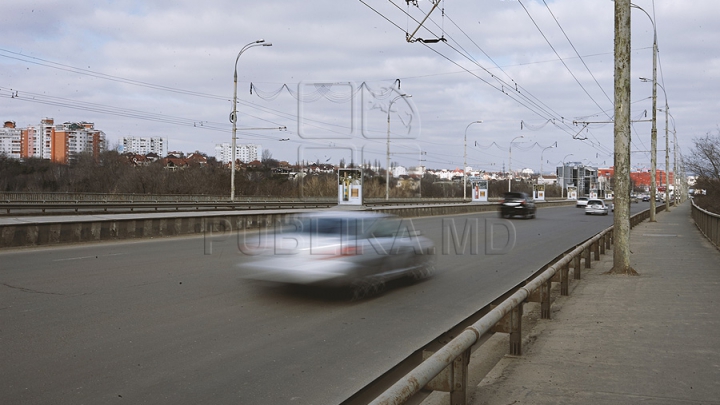 A cărat fier vechi cu mașina și a făcut-o PRAF. Cum și-a distrus autovehiculul un bărbat (FOTO)