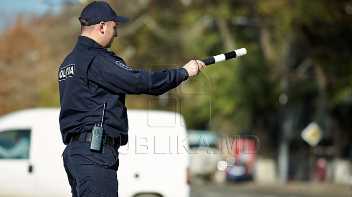 Au depăşit viteza şi s-au urcat beţi la volan. Ilegalităţile comise de şoferi, timp de o săptămână