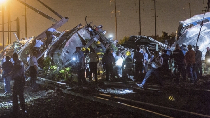 Accident feroviar în SUA. Cinci oameni au MURIT după ce un tren de pasageri a deraiat