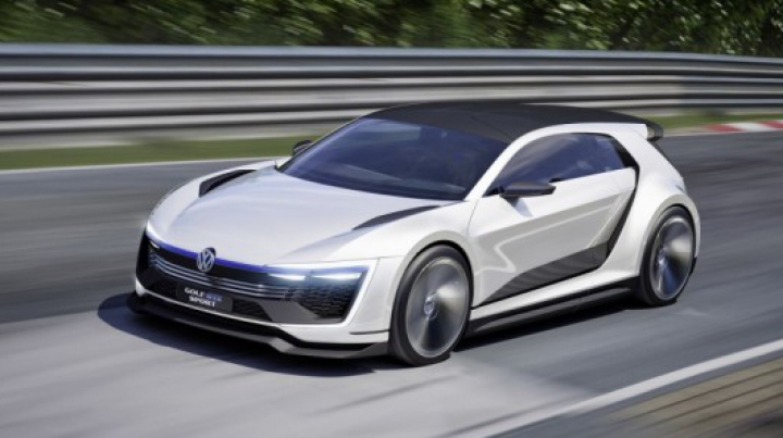 PREMIERĂ MONDIALĂ: Volkswagen Golf GTE Sport – conceptul suprem cu 400 de cai putere