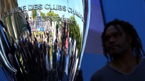 Forfotă mare la Berlin. Sute de microbişti s-au înghesuit să vadă trofeul Ligii Campionilor