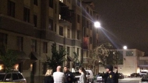 Momente dramatice! Balconul în care se aflau 14 irlandezi s-a prăbușit 