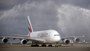 Un avion cu 500 de pasageri la bord a aterizat de URGENȚĂ! Mai mulți pompieri și medici, deplasați la fața locului