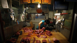 ERA ALTERATĂ! Peste O MIE DE TONE de carne, confiscată de vameşii chinezi