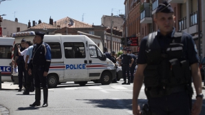 Atac sângeros în sudul Franţei! Un jihadist a pătruns într-o uzină şi a decapitat o persoană