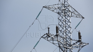 Au plătit facturile, dar au rămas fără lumină. Mai mulți locuitori din Capitală au ieșit la protest