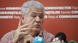 "TRĂDARE!" Voronin, despre votul lui Cozma în favoarea retransmiterii postului "Rossia 24" în Moldova