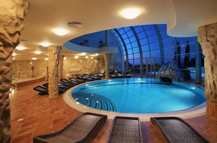 Buncăr de CINCI STELE pentru milionarii planetei. Cum arată orașul subteran de lux (FOTO)