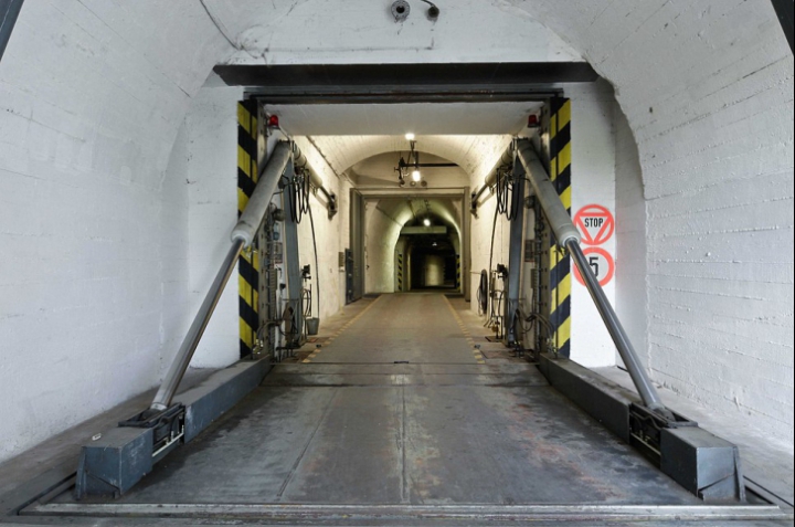 Buncăr de CINCI STELE pentru milionarii planetei. Cum arată orașul subteran de lux (FOTO)