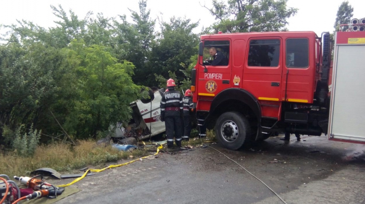 ACCIDENT GRAV pe şosea: O victimă a fost găsită în stare de inconştienţă (FOTO) 