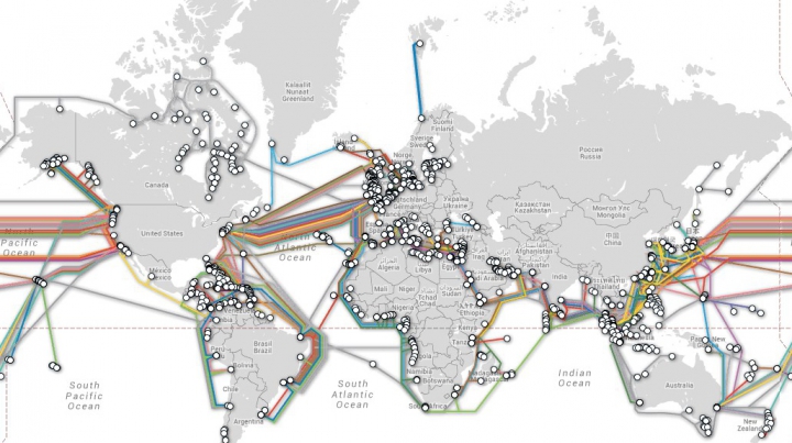 Internet pe tot globul! Harta interactivă a reţelei de cabluri submarine