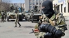 Focuri de armă şi artilerie. Două femei au fost grav rănite de separatiştii din Doneţk