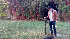 Un pictor duce faima Moldovei în lume. Creațiile sale sunt admirate în Franța și Belgia