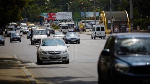 "Am BMW și merg cum vreau!" AROGANȚA TOTALĂ a unor șoferi filmaţi în trafic (VIDEO)