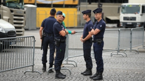 Incident la turul Franţei. Poliţia a deschis foc asupra unui automobil 