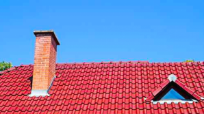 IPOSTAZĂ RUŞINOASĂ! Ce i s-a întâmplat unui bărbat care a vrut să intre pe horn în casa unui amic (VIDEO)