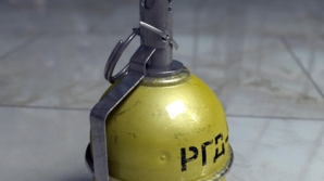 Un paznic a fost rănit după ce o grenadă a explodat într-un bar (VIDEO)