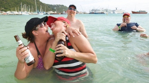 Ruşii, preocupaţi de imagine. Nu vor mai avea dreptul să se dedea beţiilor peste hotare 