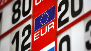 Experţii BNM anunţă factorul care contribuie la devalorizarea monedei naţionale