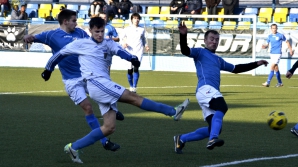 CONCURS DISTRACTIV DE PAŞTE. Clubul Speranţa Nisporeni a organizat un concurs distractiv de ciocnit ouăle