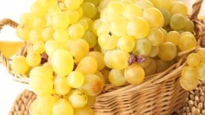 Au apărut strugurii moldoveneşti. Cumpărătorii sunt încă reticenţi