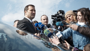 Vlad Filat comentează arestarea rudelor sale: Să răspundă ei pentru acțiunile comise