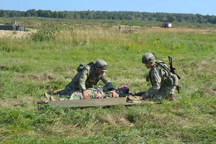 Arme, explozii, blindate şi aviaţie. Militari din Moldova, la exerciţii multinaţionale în Ucraina (FOTO)