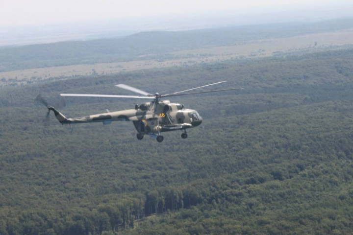 Arme, explozii, blindate şi aviaţie. Militari din Moldova, la exerciţii multinaţionale în Ucraina (FOTO)