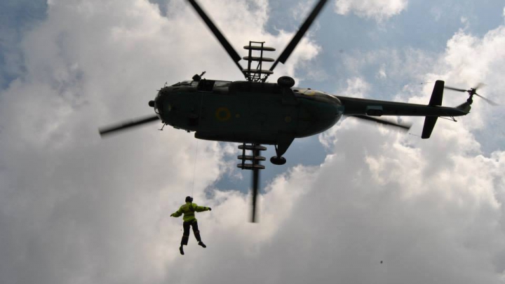 Arme, explozii, blindate şi aviaţie. Militari din Moldova, la exerciţii multinaţionale în Ucraina (FOTO)