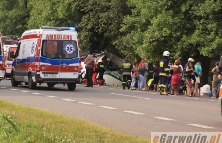 ACCIDENT RUTIER cu morţi! Şoferul unui autobuz a ieşit pe contrasens (FOTO/VIDEO)